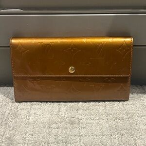 Louis Vuitton Vernis Bronze Sarah Wallet